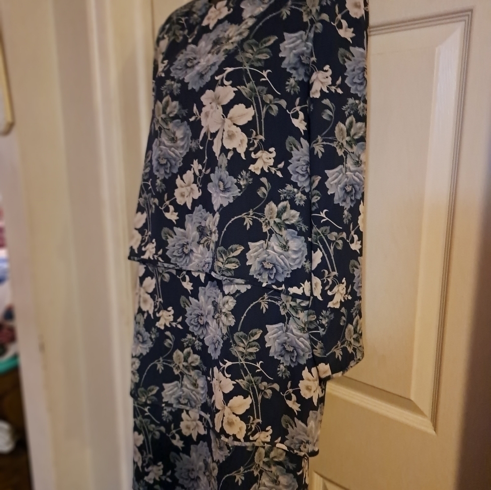 Talbots layerd Floral dress size 12 - Picture 3 of 8